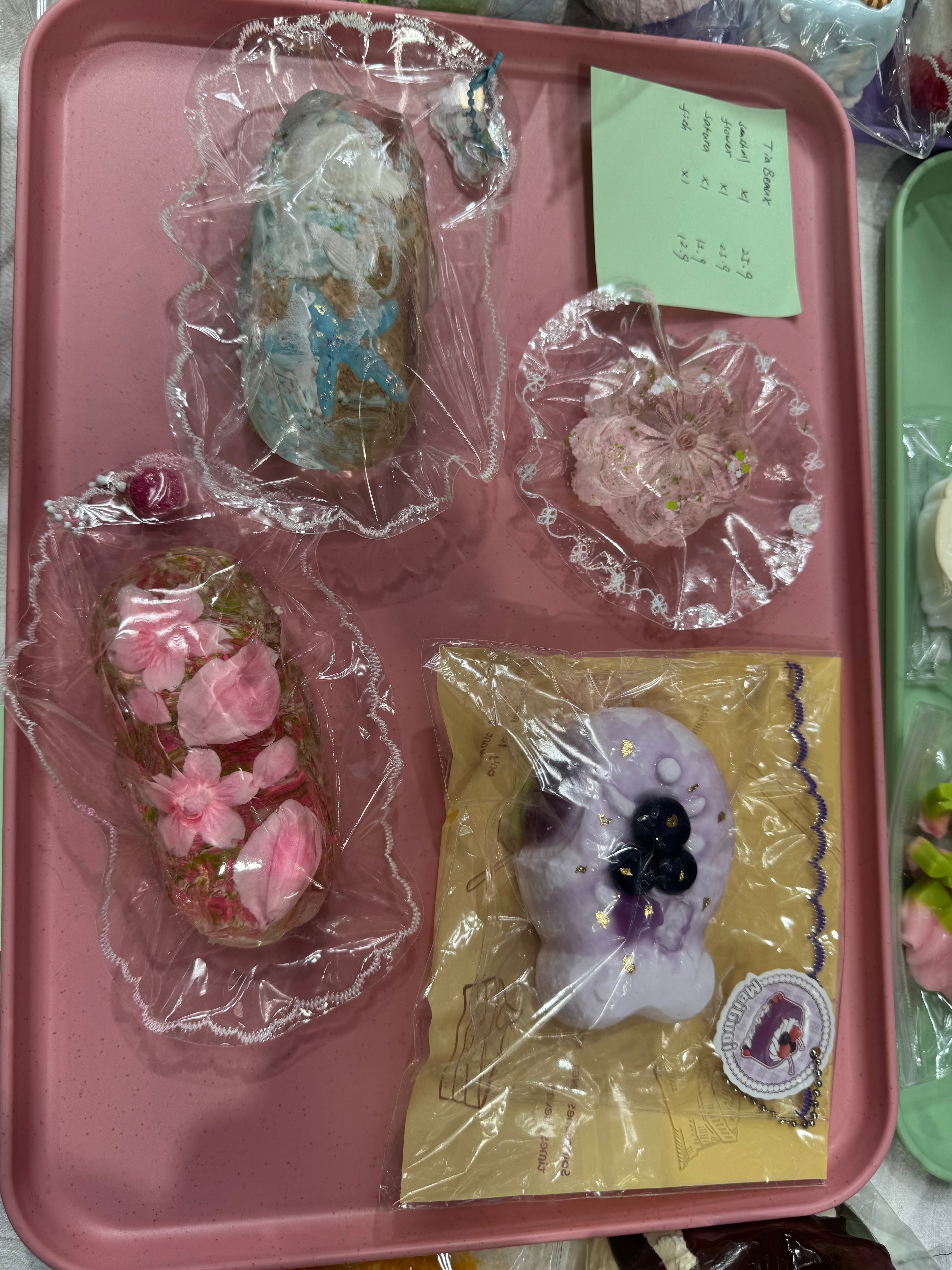 TiaBeaux squishies Link